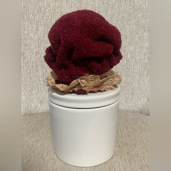 Housewares International Christmas Storage Container - Picture 5 of 8